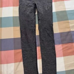 Women's Gray Leggings